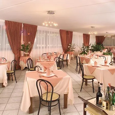 Ranch Hotel 3*